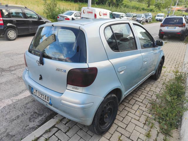TOYOTA Yaris usata, con Airbag laterali