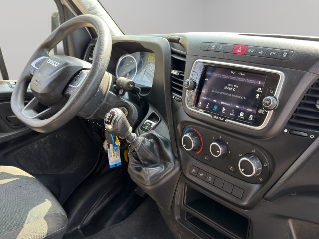 IVECO Daily usata 9