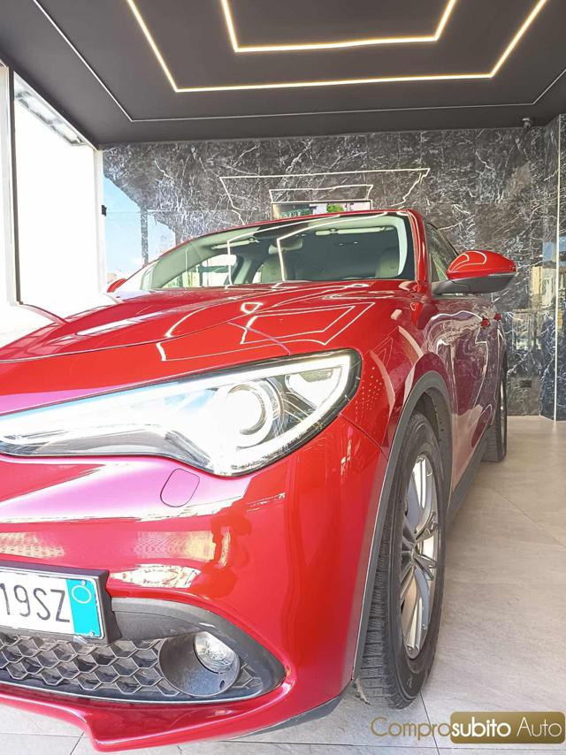 ALFA ROMEO Stelvio usata, con Cerchi in lega