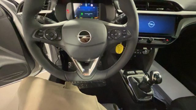 OPEL Corsa usata, con ESP