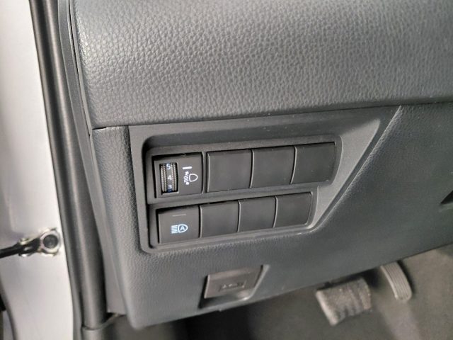 TOYOTA Yaris usata, con USB