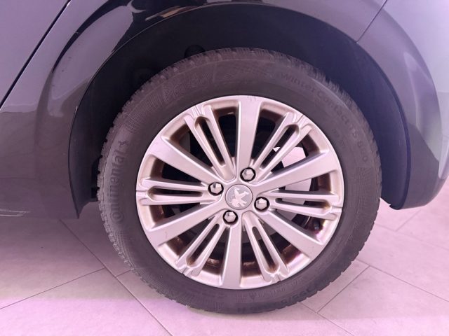 PEUGEOT 208 usata 3