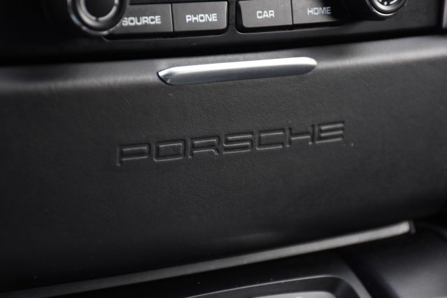 PORSCHE Macan usata, con Volante multifunzione