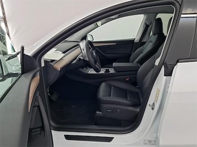 TESLA Model Y usata, con Cerchi in lega