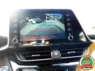 TOYOTA C-HR usata, con Sistema di navigazione