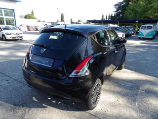 LANCIA Ypsilon usata, con Autoradio