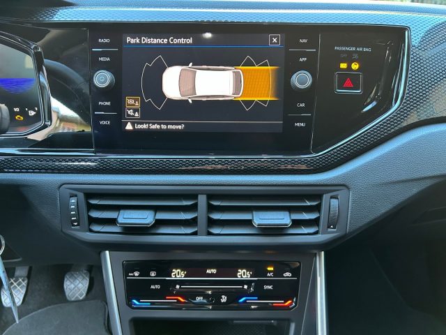 VOLKSWAGEN Taigo usata, con Controllo automatico clima