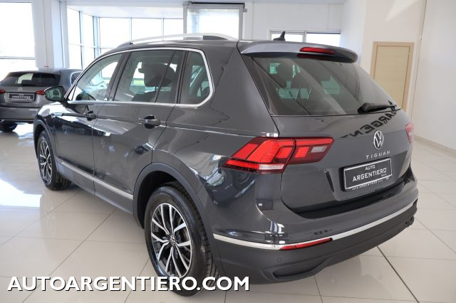 VOLKSWAGEN Tiguan usata, con Airbag laterali