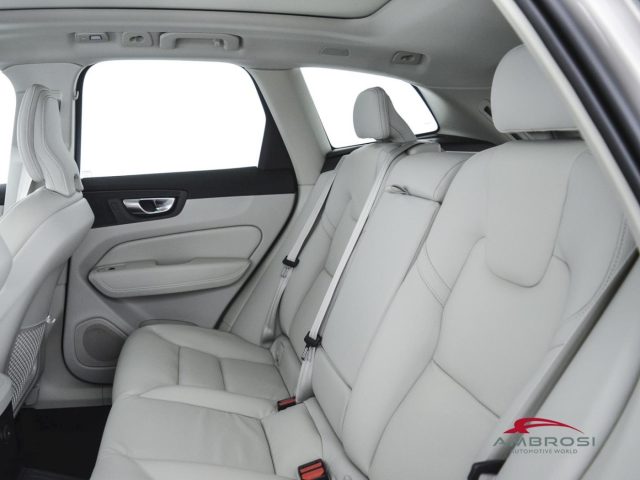 VOLVO XC60 usata 9