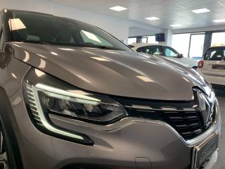 RENAULT Captur usata, con Sensori di parcheggio anteriori