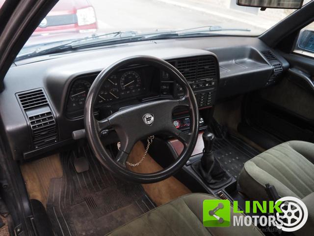 LANCIA Thema usata, con Fendinebbia