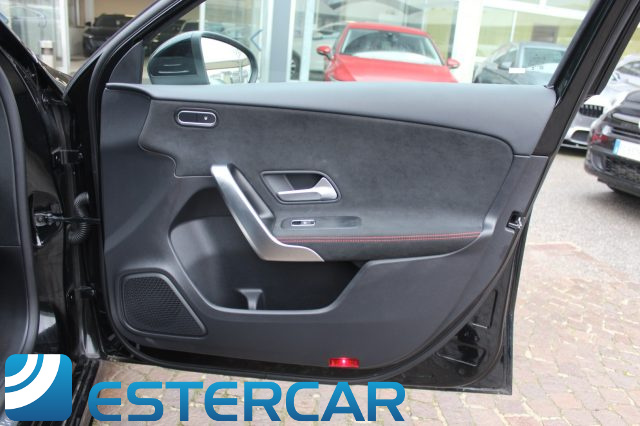 MERCEDES-BENZ A 200 usata, con Controllo automatico clima