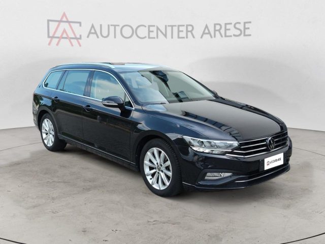 VOLKSWAGEN Passat Variant usata, con Cerchi in lega
