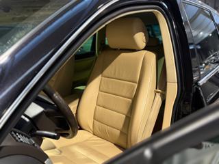 VOLKSWAGEN Touareg usata, con Climatizzatore