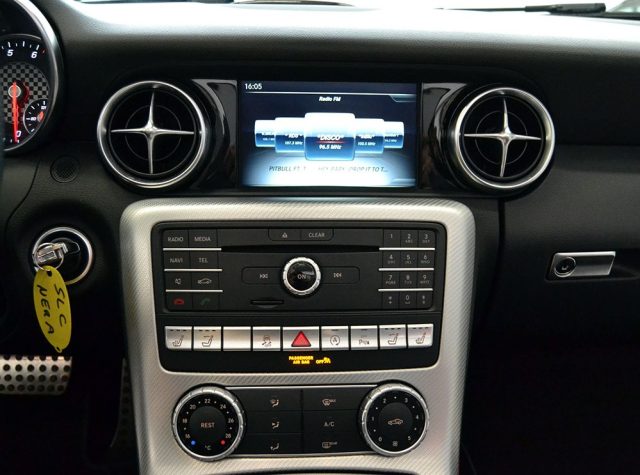 MERCEDES-BENZ SLC 180 usata, con Autoradio