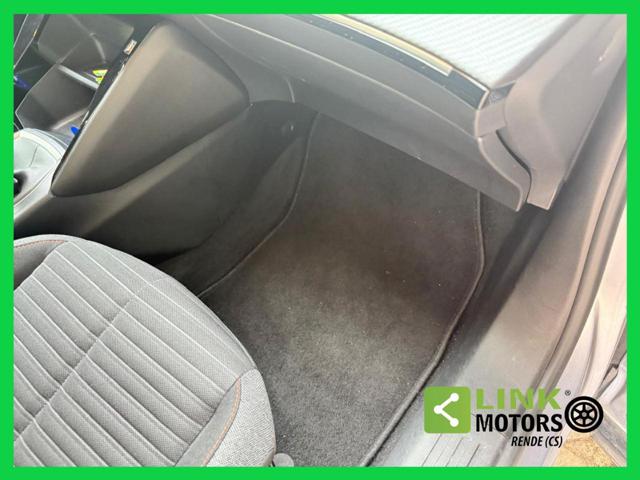 PEUGEOT 2008 usata, con Airbag testa