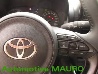 TOYOTA Yaris usata, con Riconoscimento dei segnali stradali