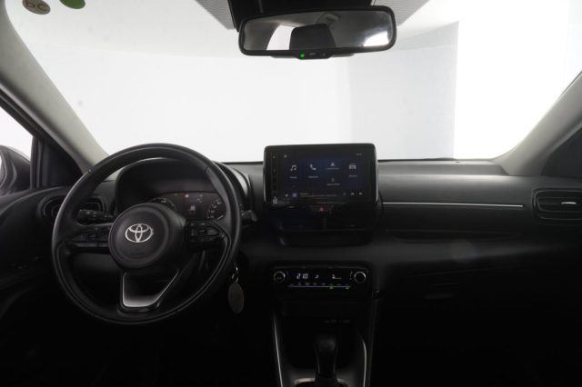 TOYOTA Yaris usata 4