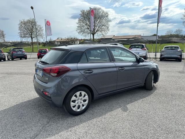 HYUNDAI i20 usata, con Airbag Passeggero
