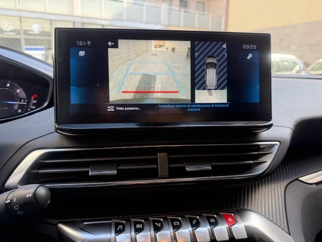 PEUGEOT 5008 usata, con Bracciolo