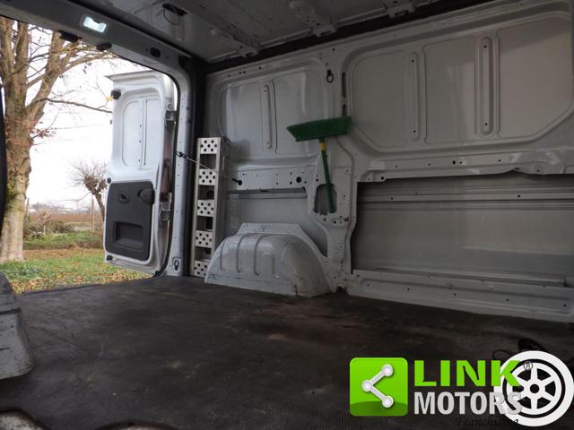 OPEL Vivaro usata 20