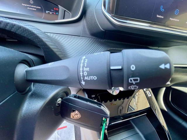 PEUGEOT 208 usata, con USB