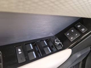 LAND ROVER Range Rover Velar usata, con Regolazione elettrica sedili