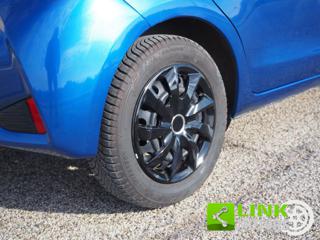 TOYOTA Yaris usata 28