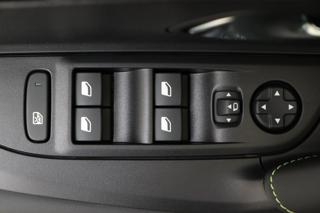 PEUGEOT 2008 usata, con Interni in pelle
