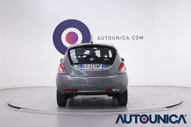 LANCIA Ypsilon usata, con USB