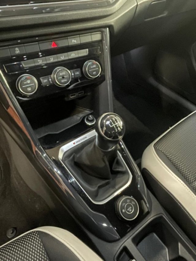 VOLKSWAGEN T-Roc usata, con Alzacristalli elettrici