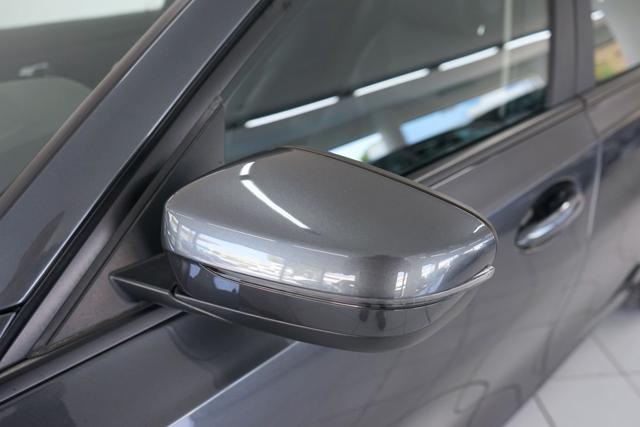 BMW 318 usata, con Portellone posteriore elettrico