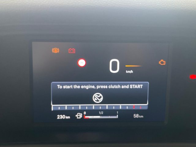 JEEP Avenger usata, con Autoradio digitale