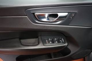 VOLVO XC60 usata, con Fari LED