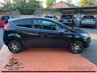 FORD Fiesta usata, con Autoradio