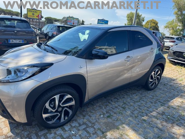 TOYOTA Aygo X usata, con Autoradio