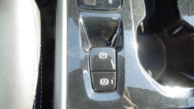 VOLVO XC40 usata 120