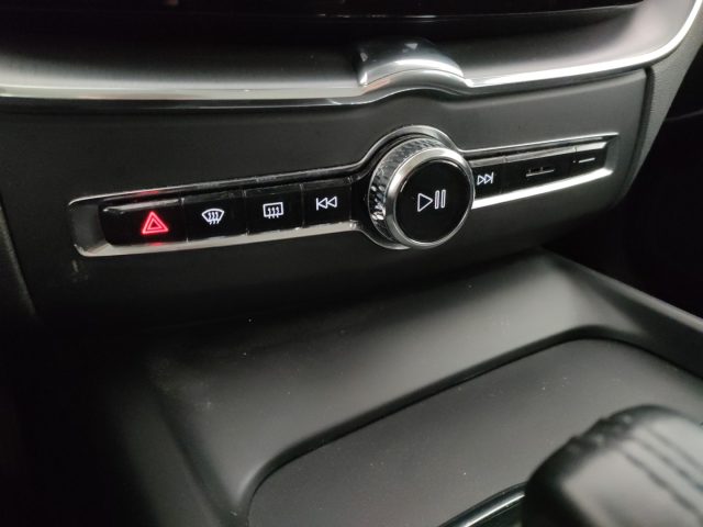 VOLVO XC60 usata, con Volante in pelle