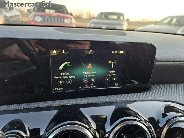 MERCEDES-BENZ A 180 usata, con Frenata d