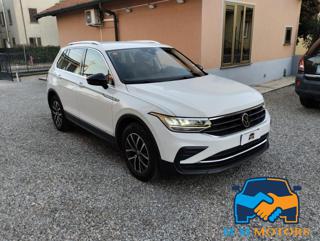 VOLKSWAGEN Tiguan usata, con Airbag laterali