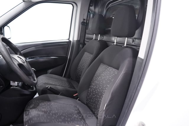 OPEL Combo usata 10