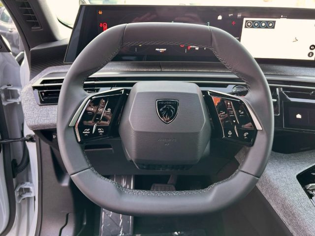 PEUGEOT 3008 usata, con Sensore di luce