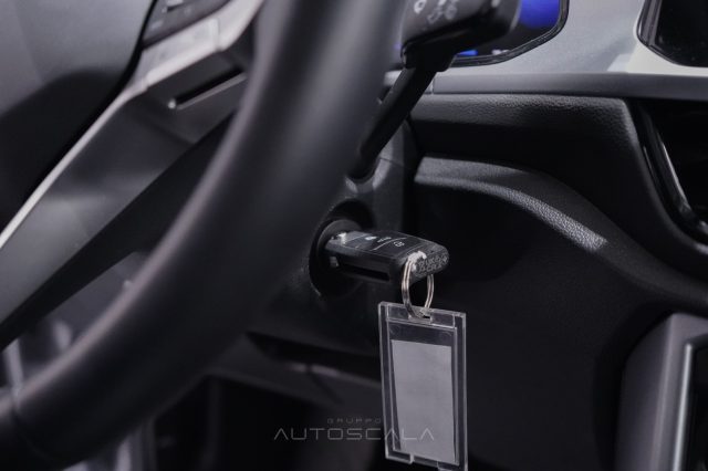 VOLKSWAGEN T-Roc usata, con Specchietti laterali elettrici