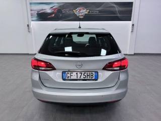 OPEL Astra usata, con Autoradio
