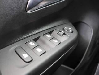 OPEL Corsa usata, con Vivavoce