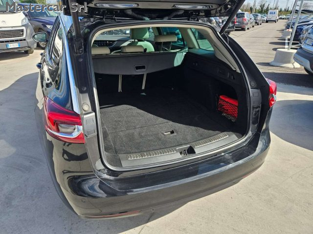 OPEL Insignia usata, con Vetri oscurati