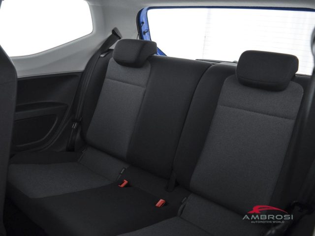 VOLKSWAGEN up! usata 9