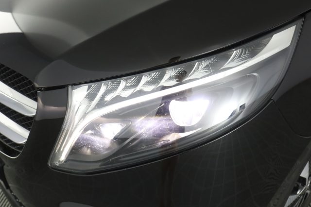 MERCEDES-BENZ CLA usata 11