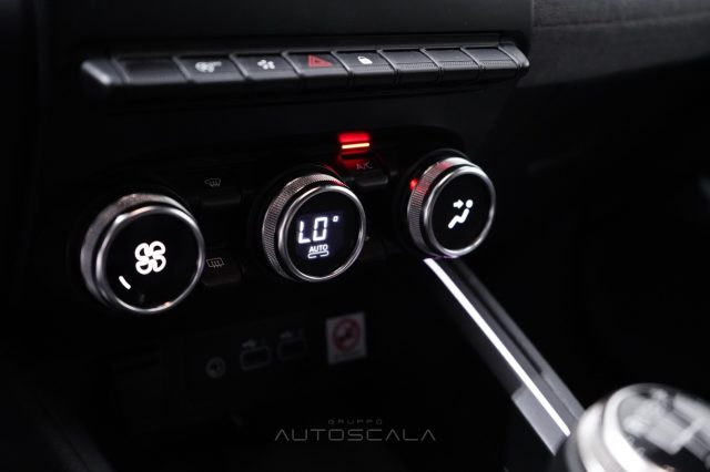 RENAULT Clio usata, con Volante in pelle