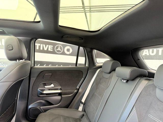 MERCEDES-BENZ GLA 200 usata, con Chiusura centralizzata